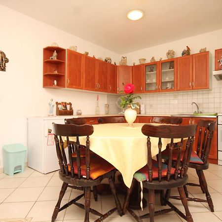 Apartments With A Parking Space Cunski, Losinj - 8010 Rom bilde