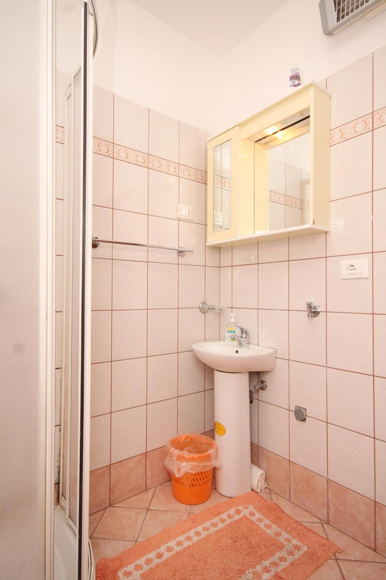 Apartments With A Parking Space Cunski, Losinj - 8010 Rom bilde